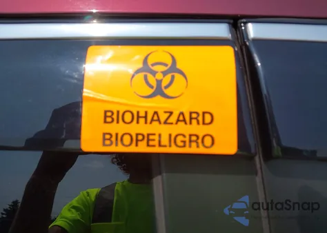 2018 Honda Cr-V Touring z USA, uszkodzony, nr VIN 7FARW2H98JE041777